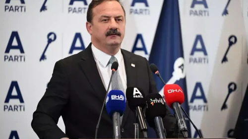 Ağıralioğlu'ndan 15 Temmuz mesajı: "Terör örgütlerini unutmayız, unutturmayız"