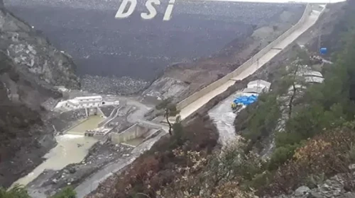 Hatay'da Su Krizi: Başkan Öntürk 50 Gün Kaldı Dedi, Tasarruf Çağrısı Yaptı