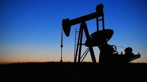 Küresel petrol talebi 2023'te artacak ancak büyüme hızı en düşük seviyede kalacak