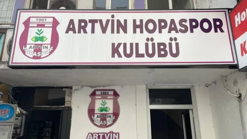 Artvin Hopaspor'da Yönetim Krizi: Taraftarlar Destek Çıktı, Başkan Adayı Bekleniyor