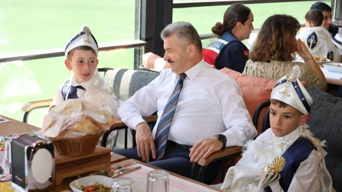 Artvin'de Geleneksel Sünnet Şöleni Renkli Görüntülere Sahne Oldu