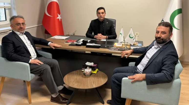 Müftü Danacı'dan Yeşilay'a ziyaret: İşbirliği ve projeler masaya yatırıldı!