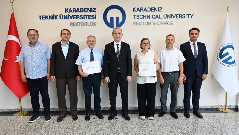 KTÜ'de Emekli Personel Veda Töreni'nde Anılar ve Teşekkürler Paylaşıldı