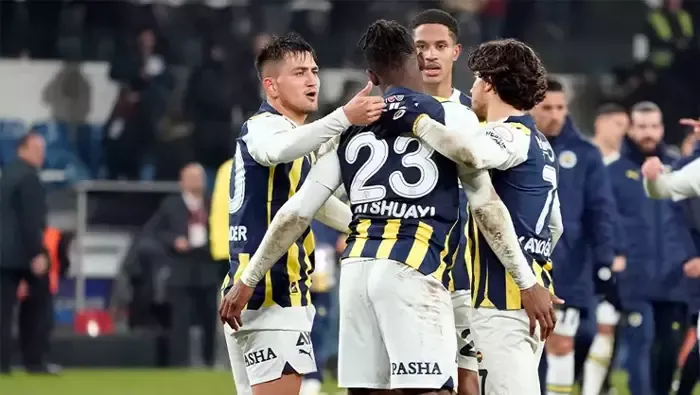 Olympiakos Fenerbahçe maçı şifresiz izle | Fenerbahçe Konfreans Ligi maçı şifresiz izleme seçenekleri