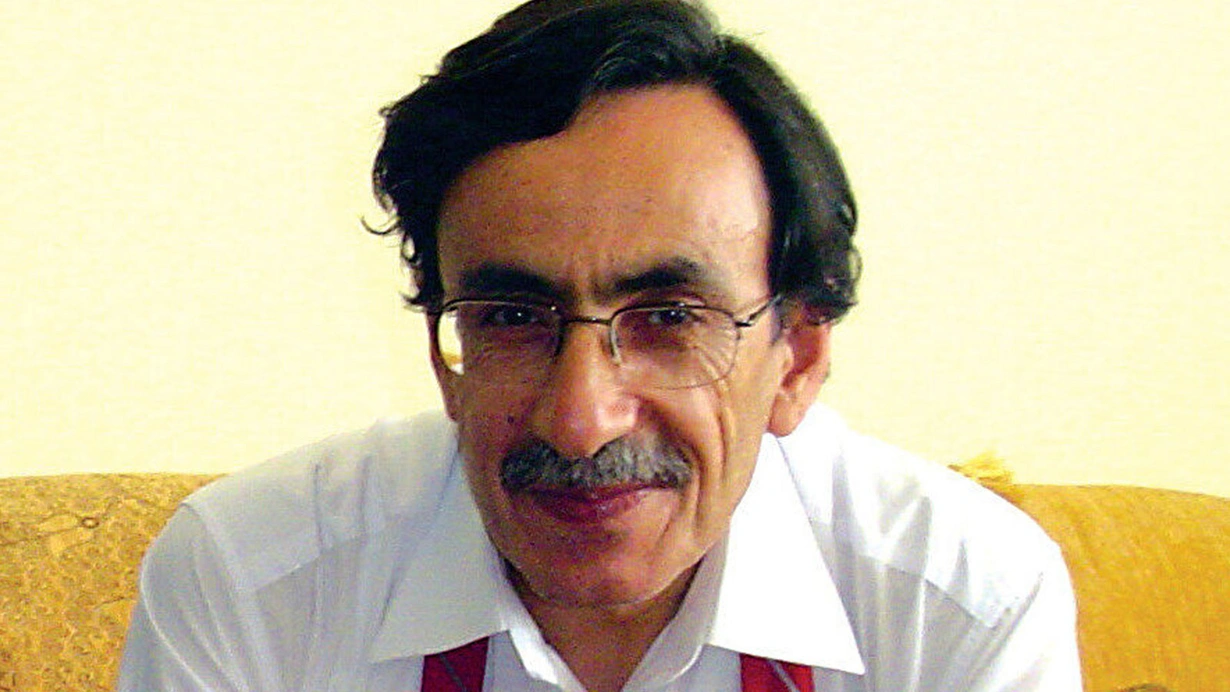 Yazar N. Ahmet Özalp hayatını kaybetti