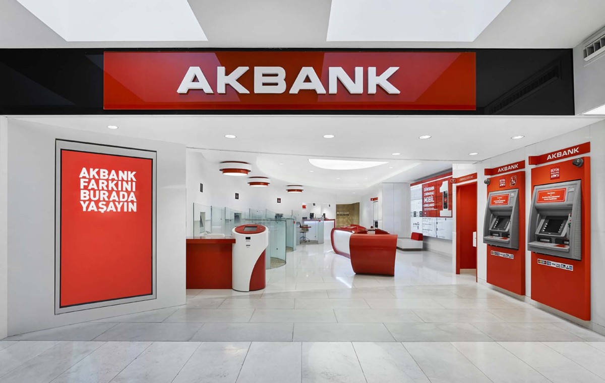Akbank çöktü mü, sorun mu var 8 Ekim 2022 Cumartesi ? Hacklendi mi? Akbank müşteri hizmetleri numarası nedir?