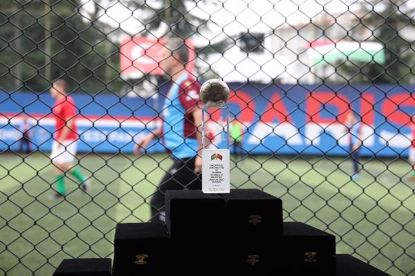 Türk bürokratlar ve Macar diplomatlar dostluk maçı yaptı