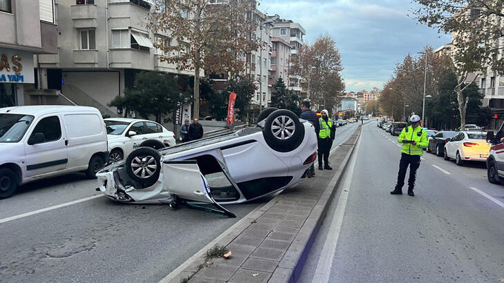 Ataşehir’de takla atan otomobildeki 2 kişi yaralandı