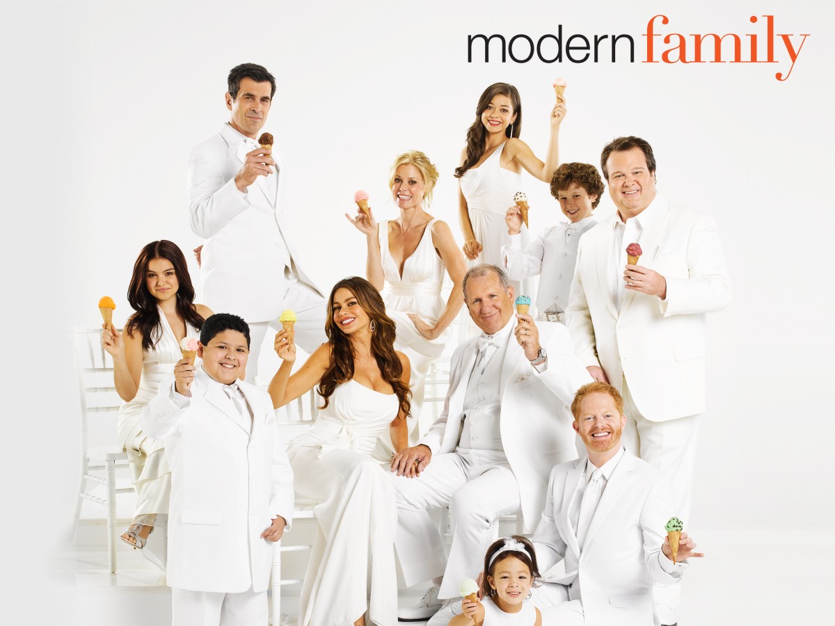 Dizipal Full HD Modern Family 6. sezon 21. bölüm Türkçe altyazı full HD izle!