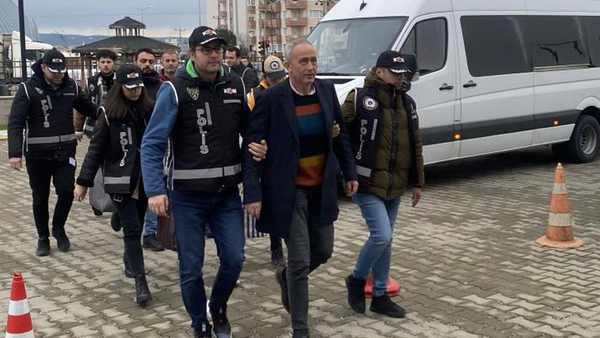 Yolsuzluk ve rüşvet operasyonundan gözaltına alınan Gökçeada Belediye Başkanı Ünal Çetin, tutuklandı