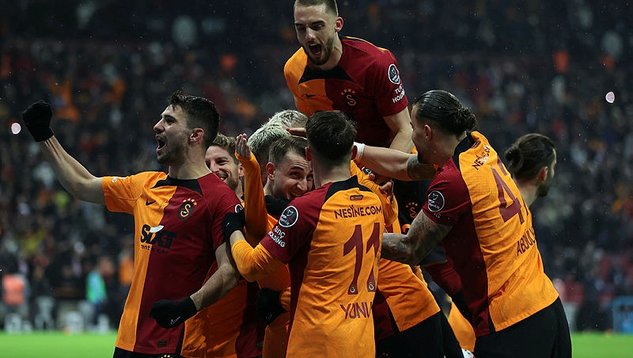 Galatasaray 2-1 Trabzonspor (MAÇ SONUCU-ÖZET) | Dev derbide kazanan G.Saray!