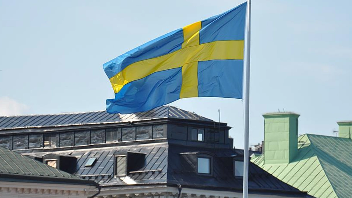 İsveç, Türk Büyükelçiliği önünde Kur