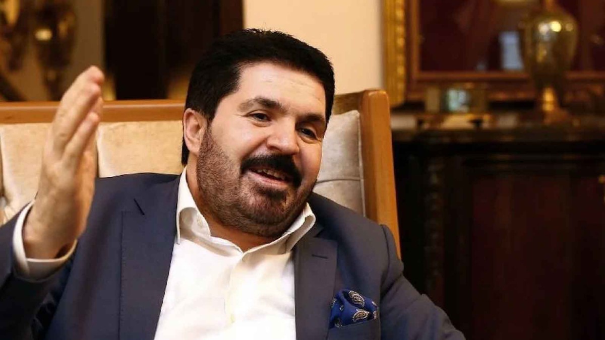 AK Parti Ağrı Belediye Başkanı Savcı Sayan istifa etti
