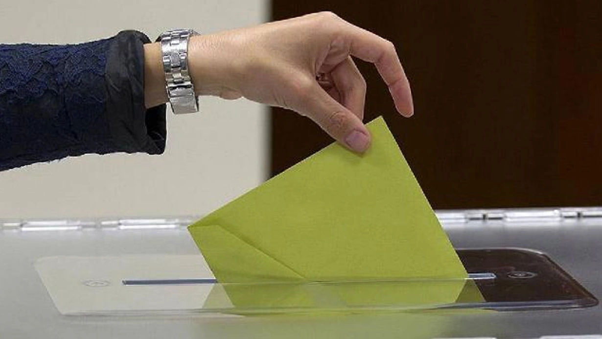 YSK, gümrük kapılarında oy verme işlemine dair esasları belirledi