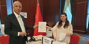 AK Parti Kars Milletvekili Yunus Kılıç, aday adaylığı müracaatını yaptı
