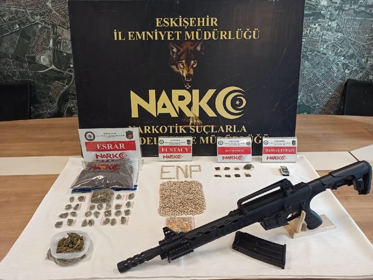 Eskişehir’de uyuşturucu operasyonuna 27 tutuklama
