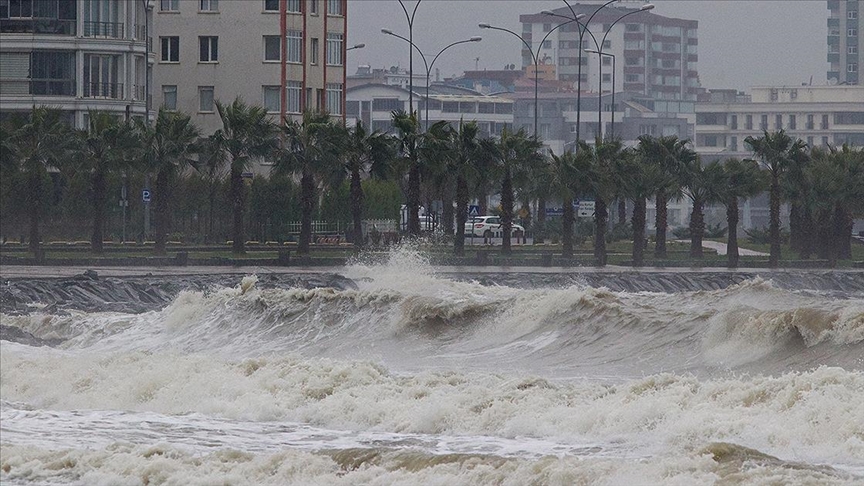Meteorolojiden Uyarı! İstanbul ve Çevre İllerde Fırtına Bekleniyor
