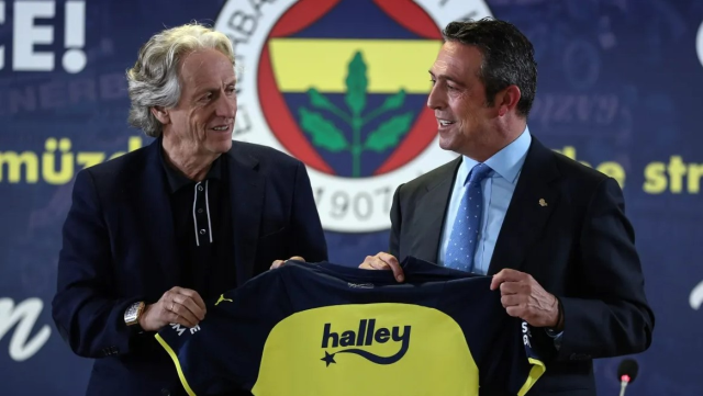 Fenerbahçe Başkanı Ali Koç, Jorge Jesus ile 2 Yıl Daha Çalışmayı Teklif Etti