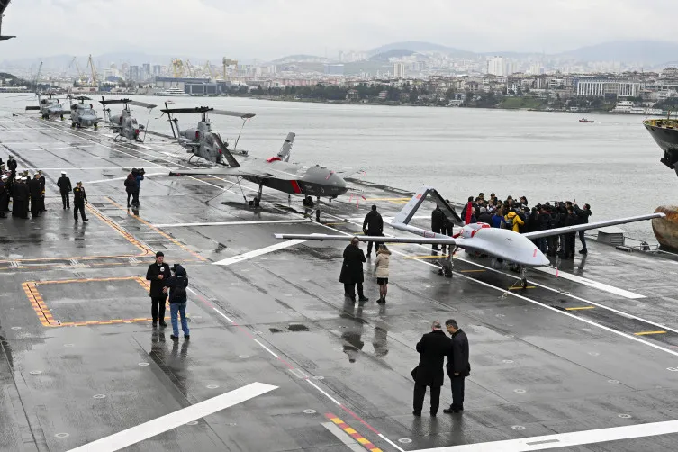 TCG Anadolu Gemisi İstanbullulara kapılarını açıyor! Detaylar haberimizde