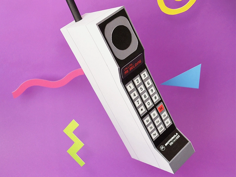İlk Cep Telefonu: Motorola DynaTAC 8000X ve Mobil İletişim Devrimi