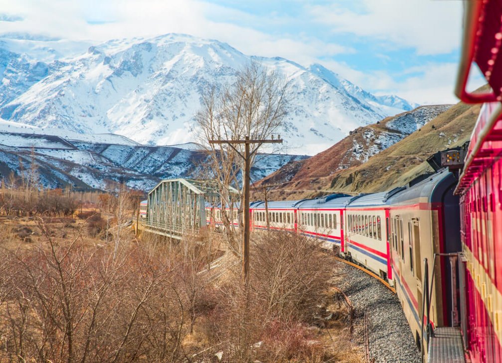 Rail Miles Kart: Tren Yolculuklarında Ayrıcalıklar ve Keyifli Seyahat Deneyimi