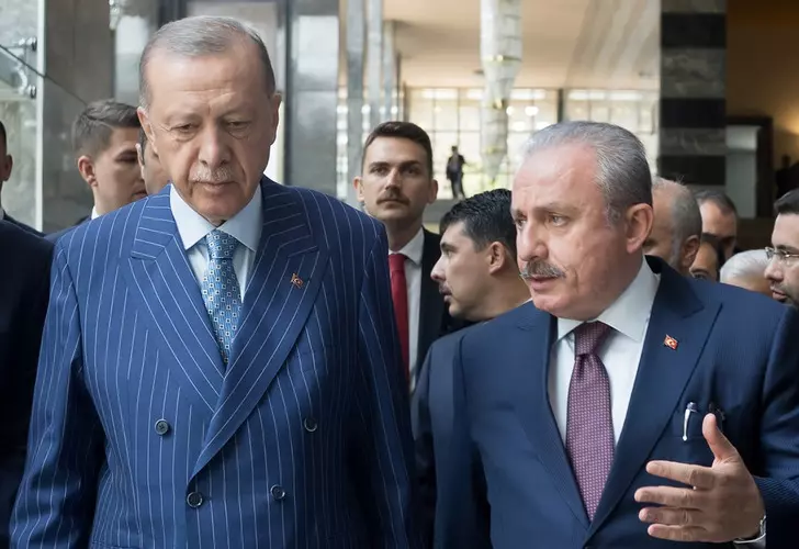 Türkiye sandığa gitti! Meclis Başkanı ve AK Partililerden peş peşe açıklamalar geldi... 