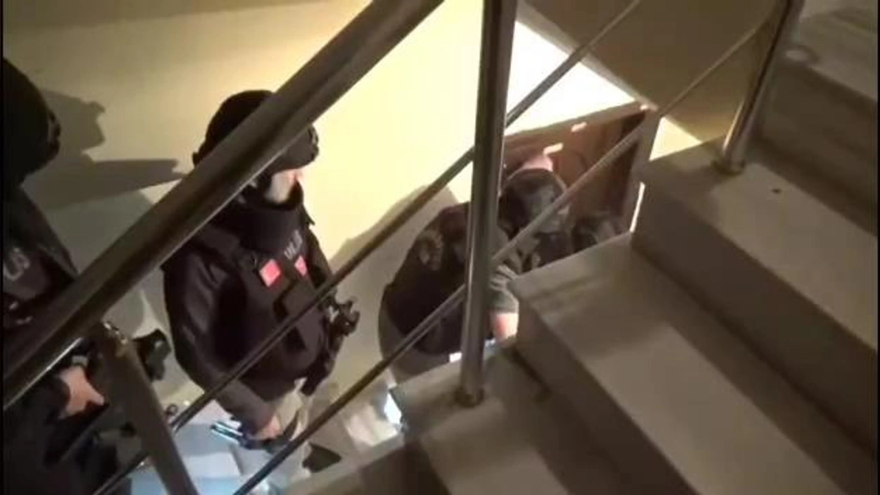 İstanbul merkezli DEAŞ operasyonu! 7 gözaltı