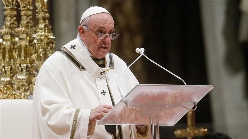 Papa Franciscus, Karnında Gelişen Fıtık Nedeniyle Hastaneden Taburcu Edildi